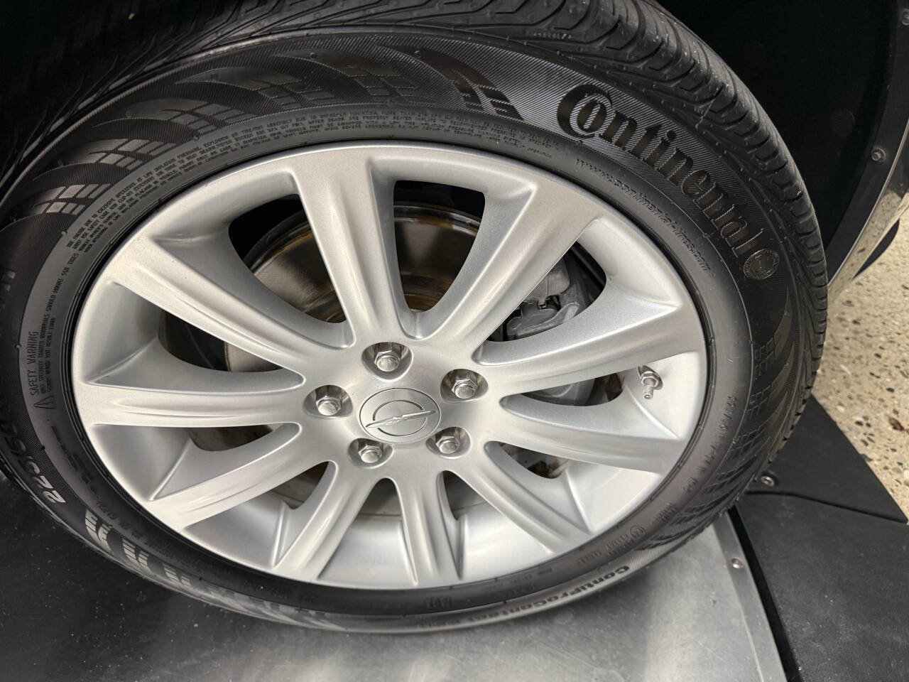 Used 2013 Chrysler 200 Touring image 24