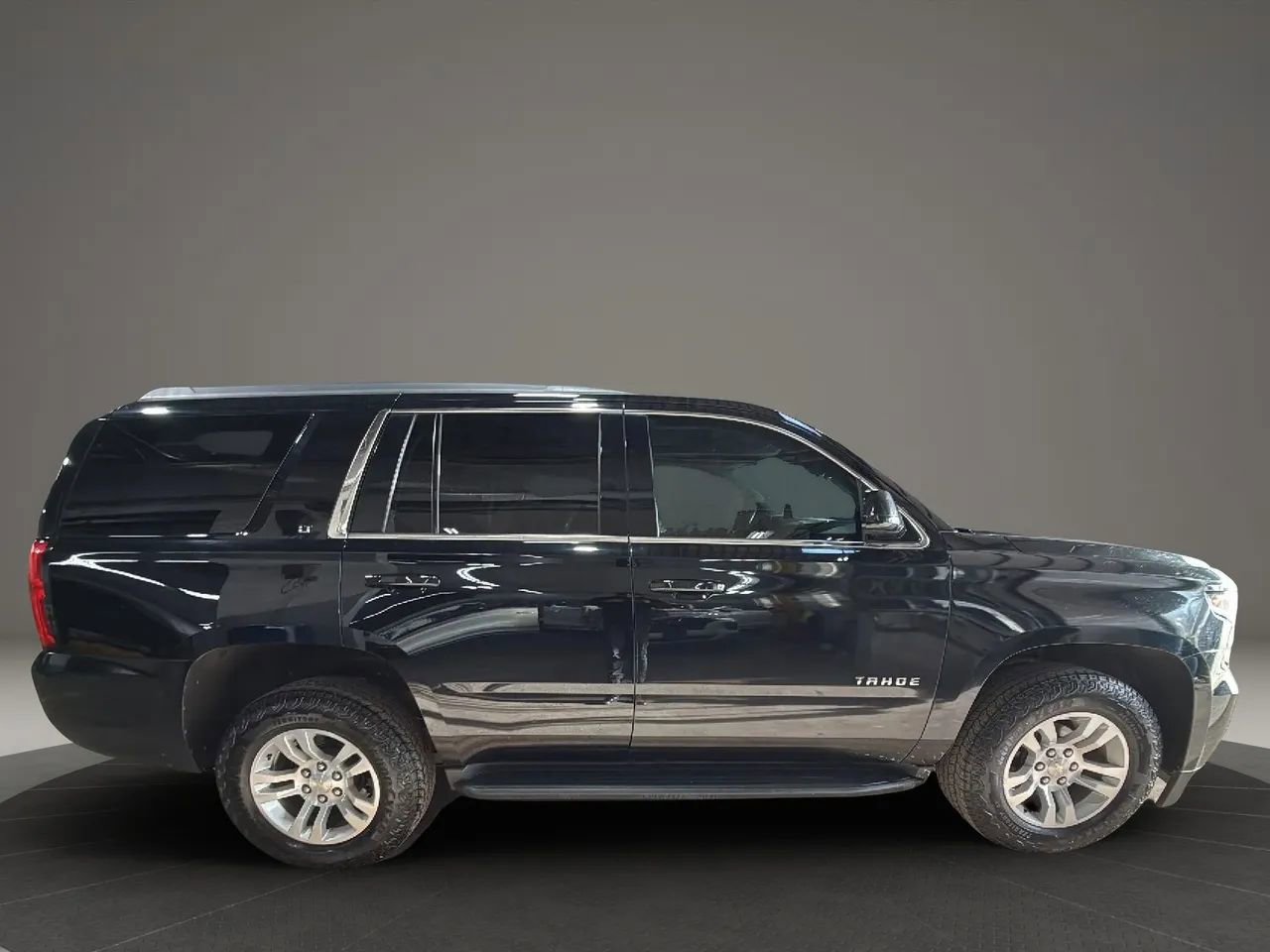 Used 2018 Chevrolet Tahoe LT image 4