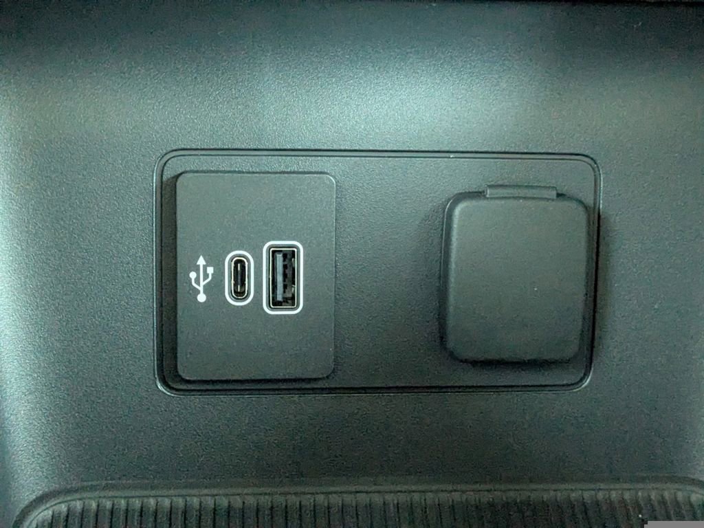 New 2026 Ford Explorer Active w/ Active Comfort Package image 27