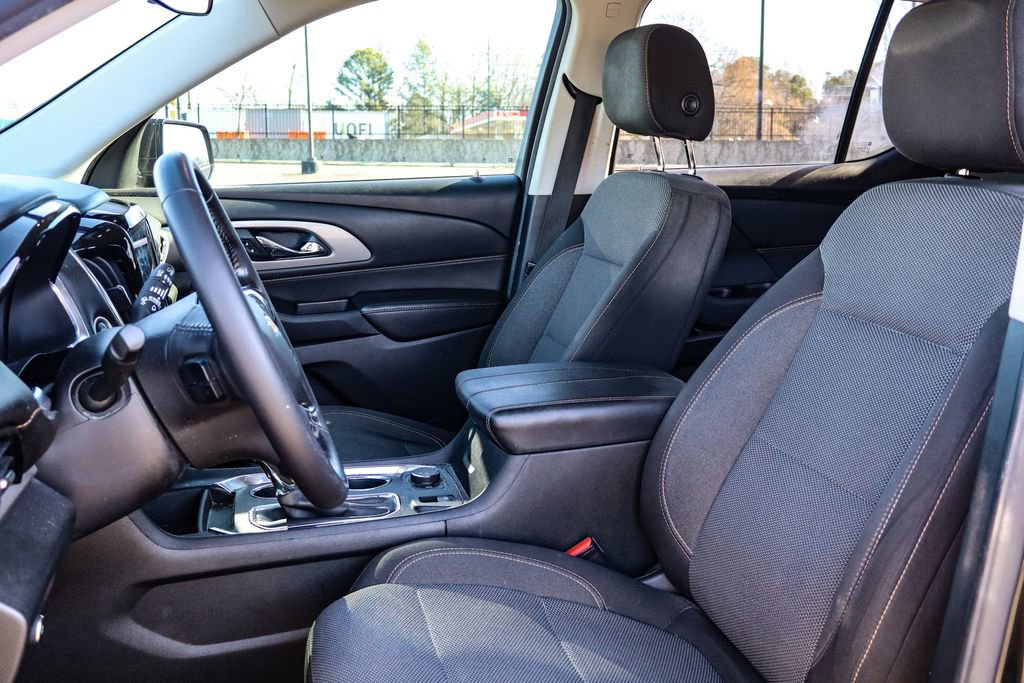 Used 2019 Chevrolet Traverse LT image 25