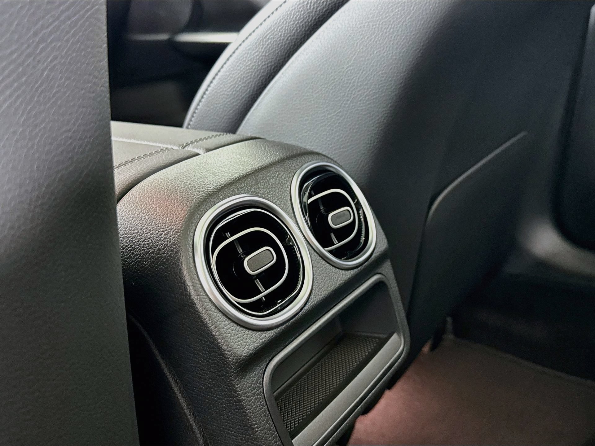 New 2026 Mercedes-Benz C 300 Sedan image 27
