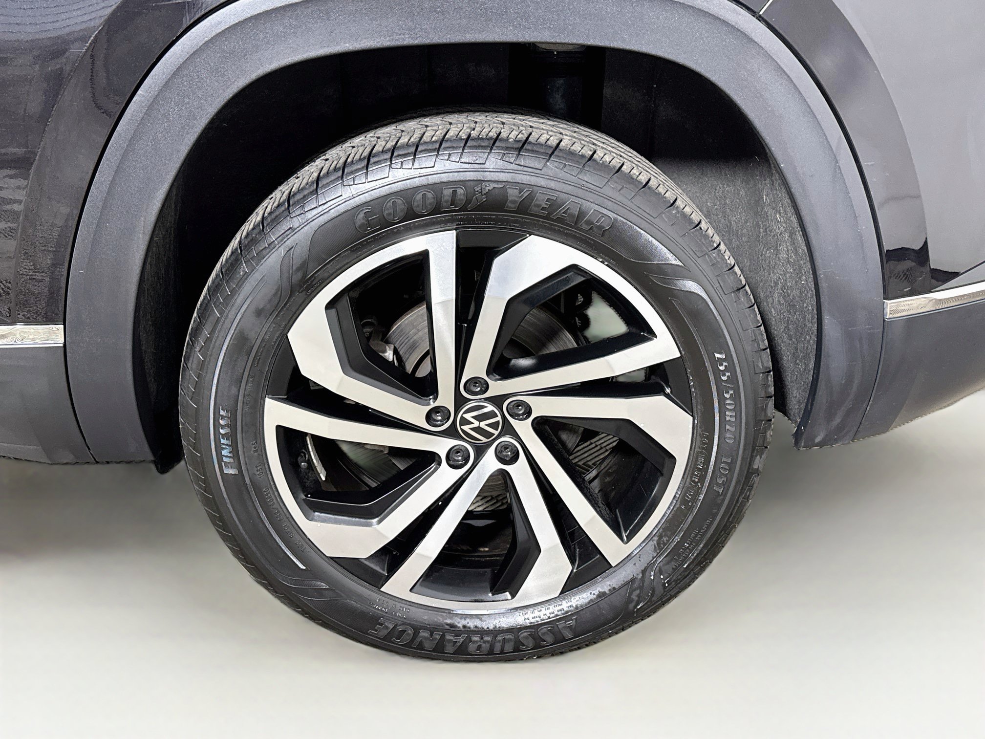 Used 2023 Volkswagen Atlas Cross Sport SEL AWD/4WD image 27