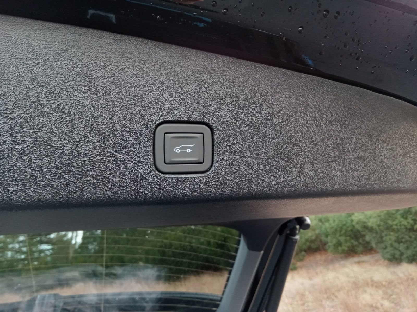 New 2026 Cadillac Optiq Sport 1 image 25