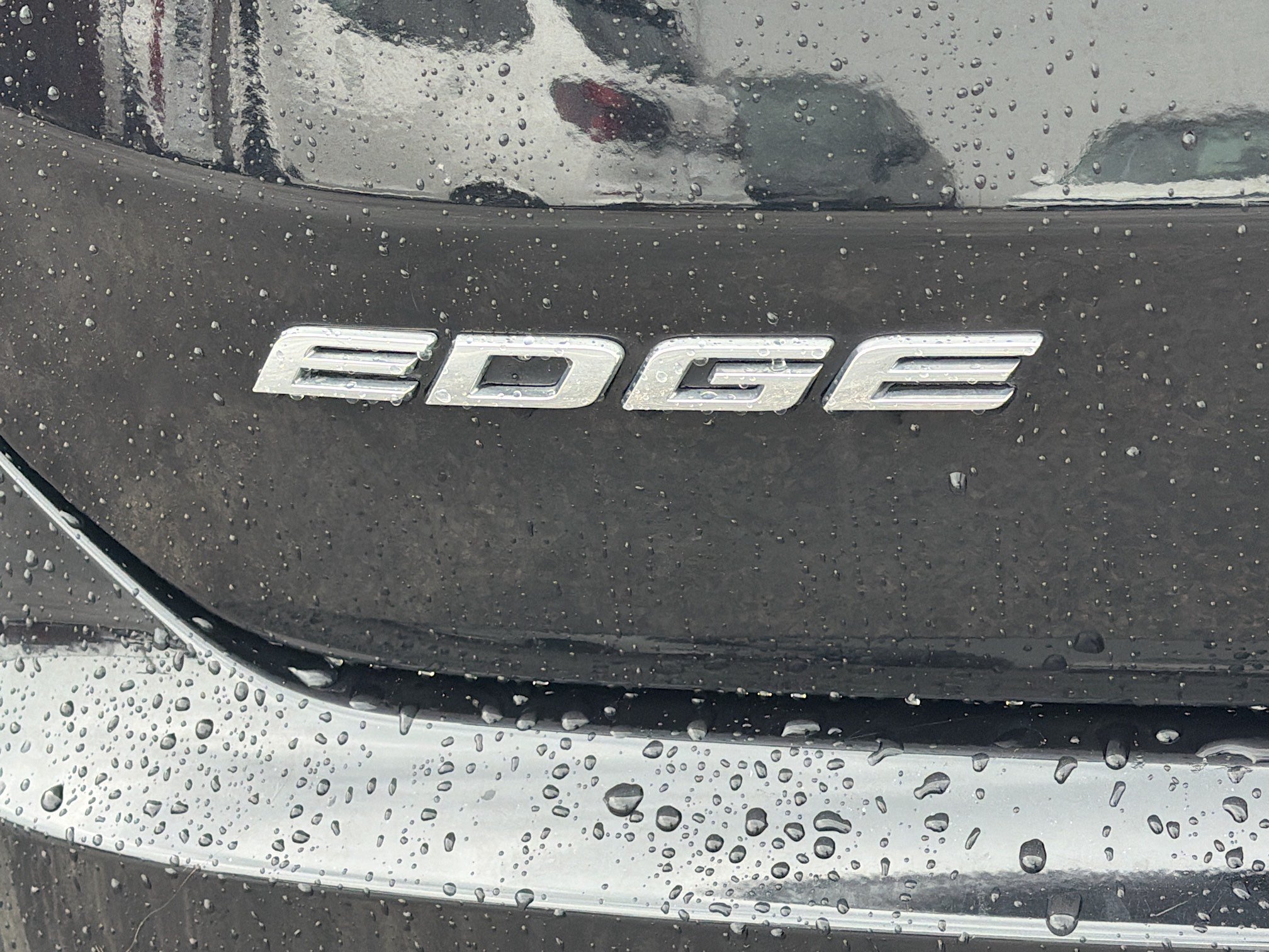 Used 2020 Ford Edge Titanium w/ Equipment Group 301A FWD image 11