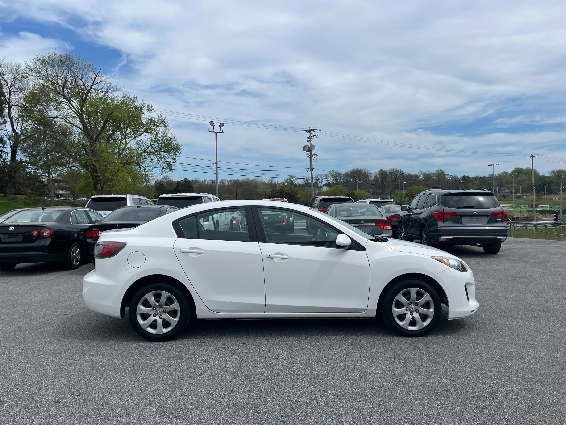 Used 2013 MAZDA MAZDA3 i SV image 27