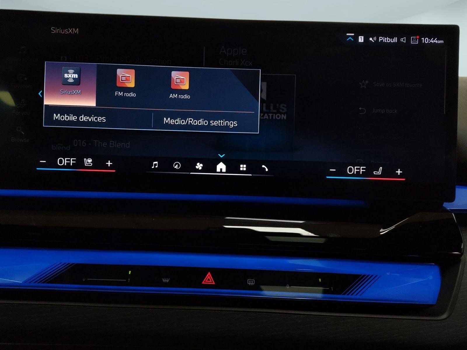 Certified 2025 BMW 540i xDrive image 22