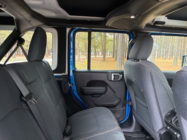 Used 2024 Jeep Wrangler Sport S image 25