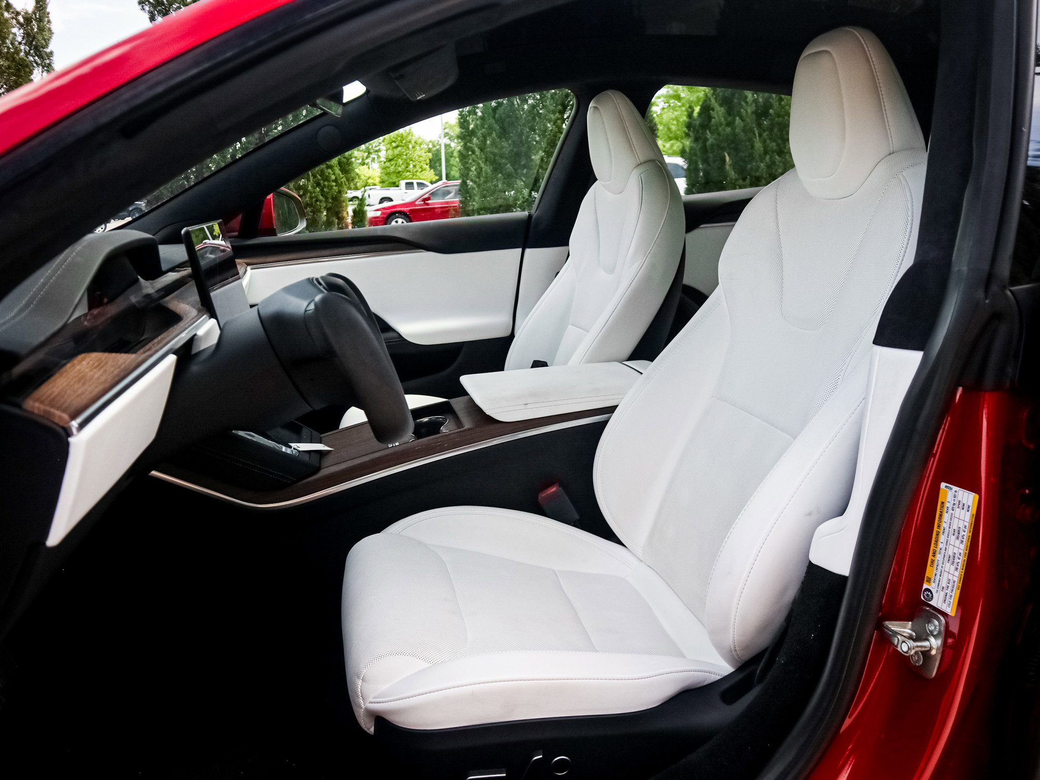 Used 2023 Tesla Model S AWD/4WD image 17