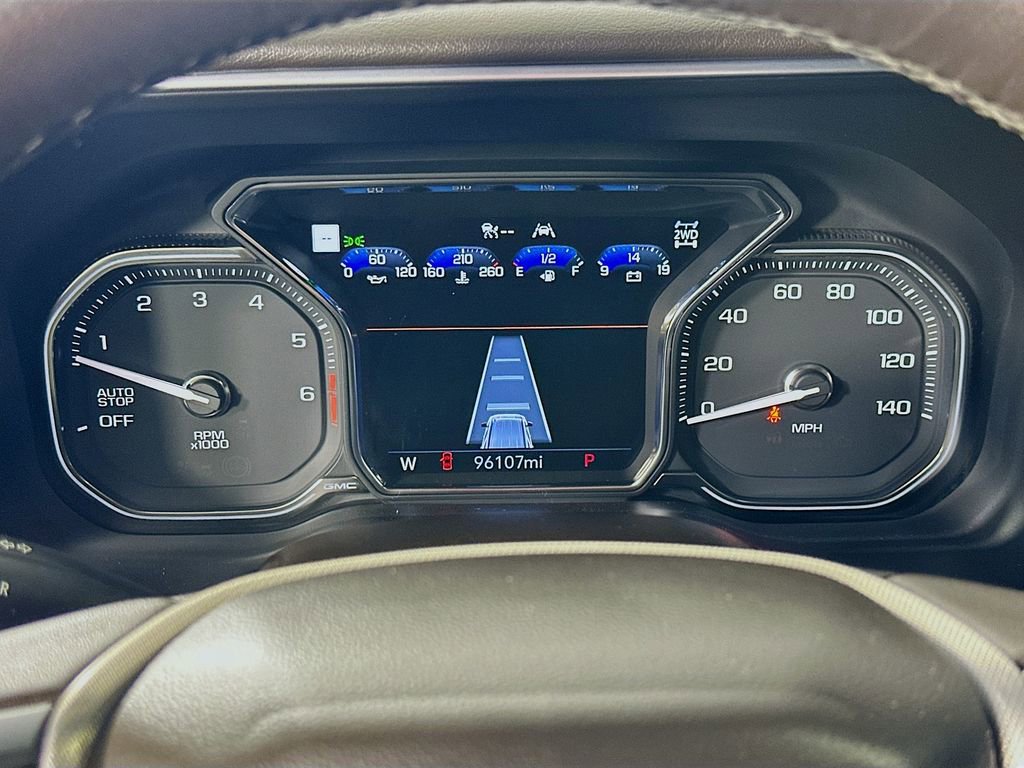 Used 2021 GMC Yukon XL Denali w/ Denali Premium Package image 26