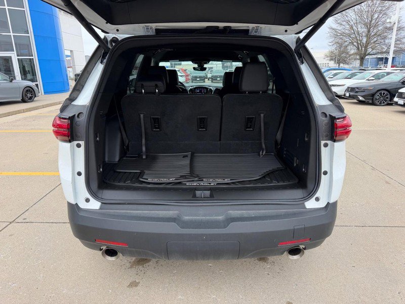 Used 2023 Chevrolet Traverse RS image 4