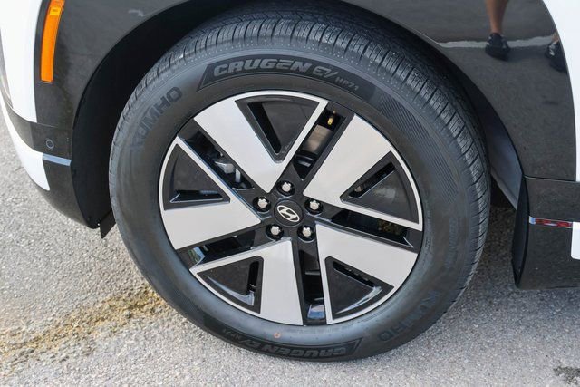 New 2026 Hyundai Ioniq 9 SEL image 5