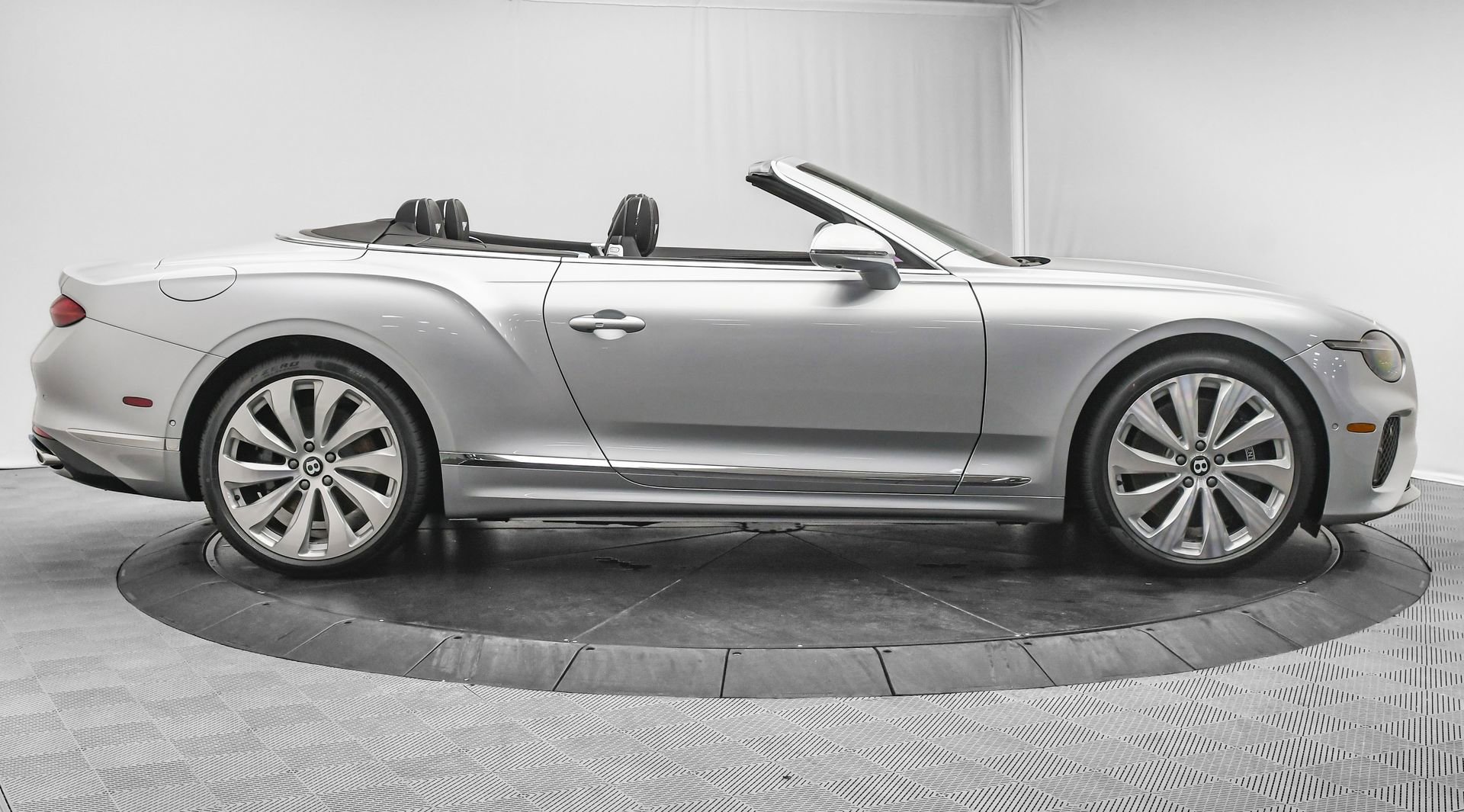 New 2026 Bentley Continental GTC image 5