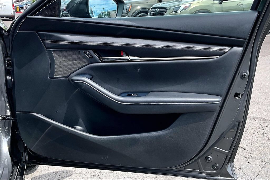 Used 2019 MAZDA MAZDA3 Sedan FWD image 23