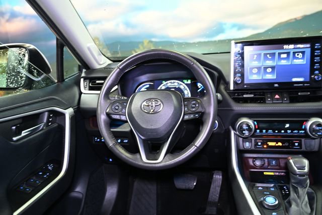 Used 2022 Toyota RAV4 Limited image 48
