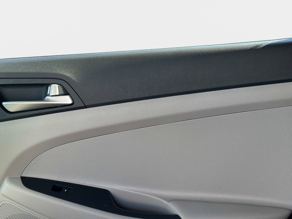Used 2018 Hyundai Tucson SEL image 13
