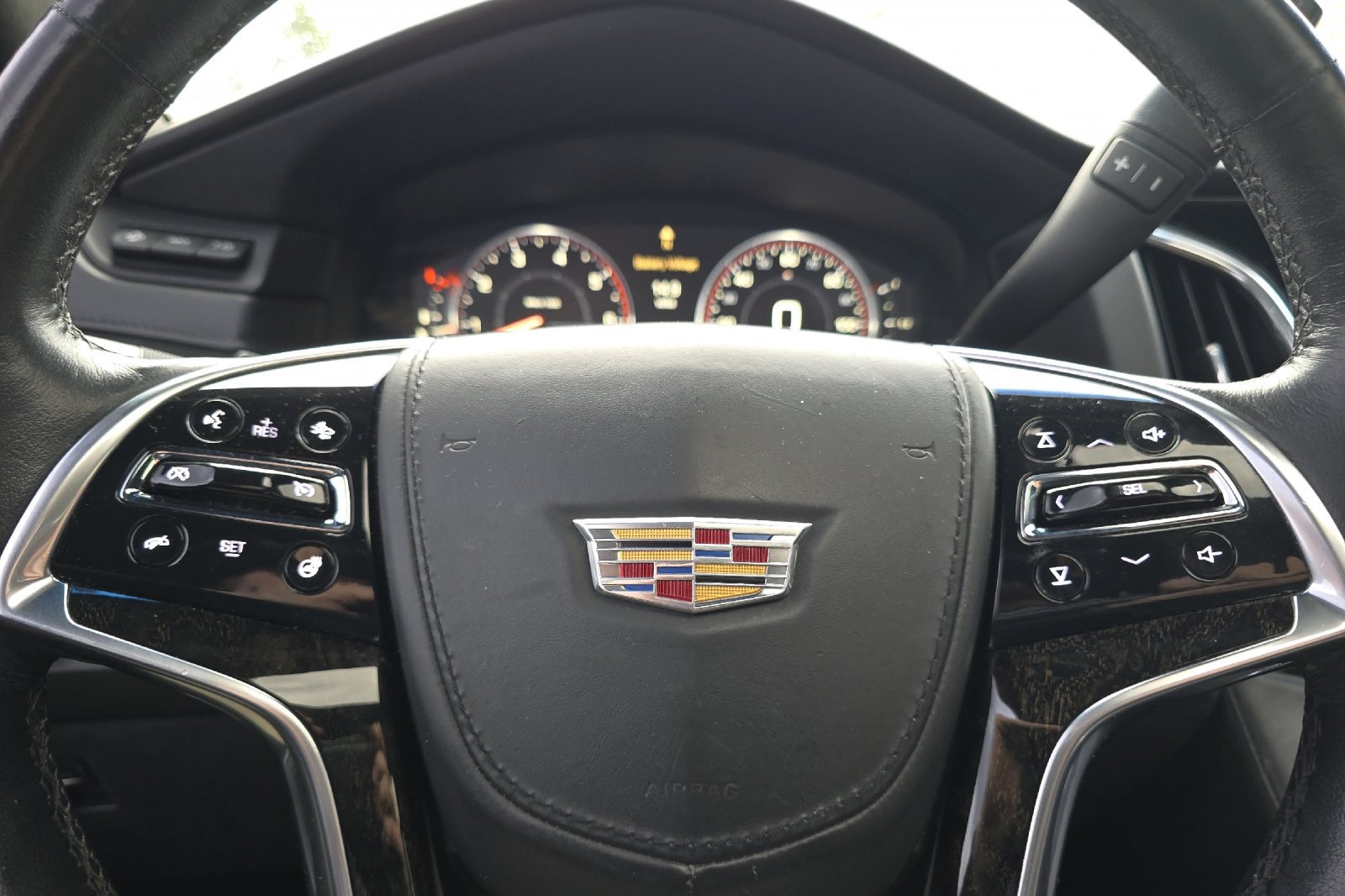Used 2015 Cadillac Escalade ESV Platinum AWD/4WD image 25