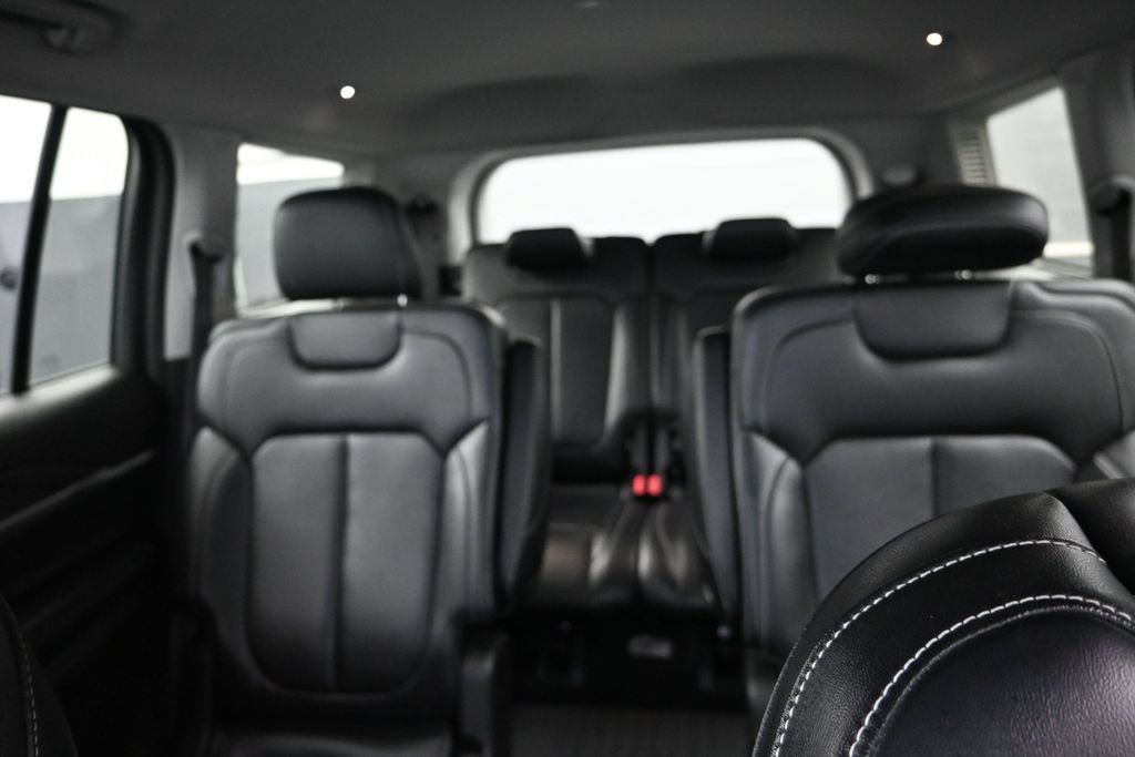 Used 2024 Jeep Grand Cherokee L Limited w/ Black Appearance Package RWD image 16