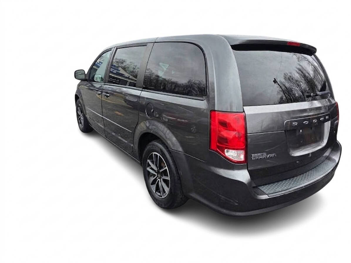 Used 2015 Dodge Grand Caravan SE w/ Quick Order Package 29E SE image 6