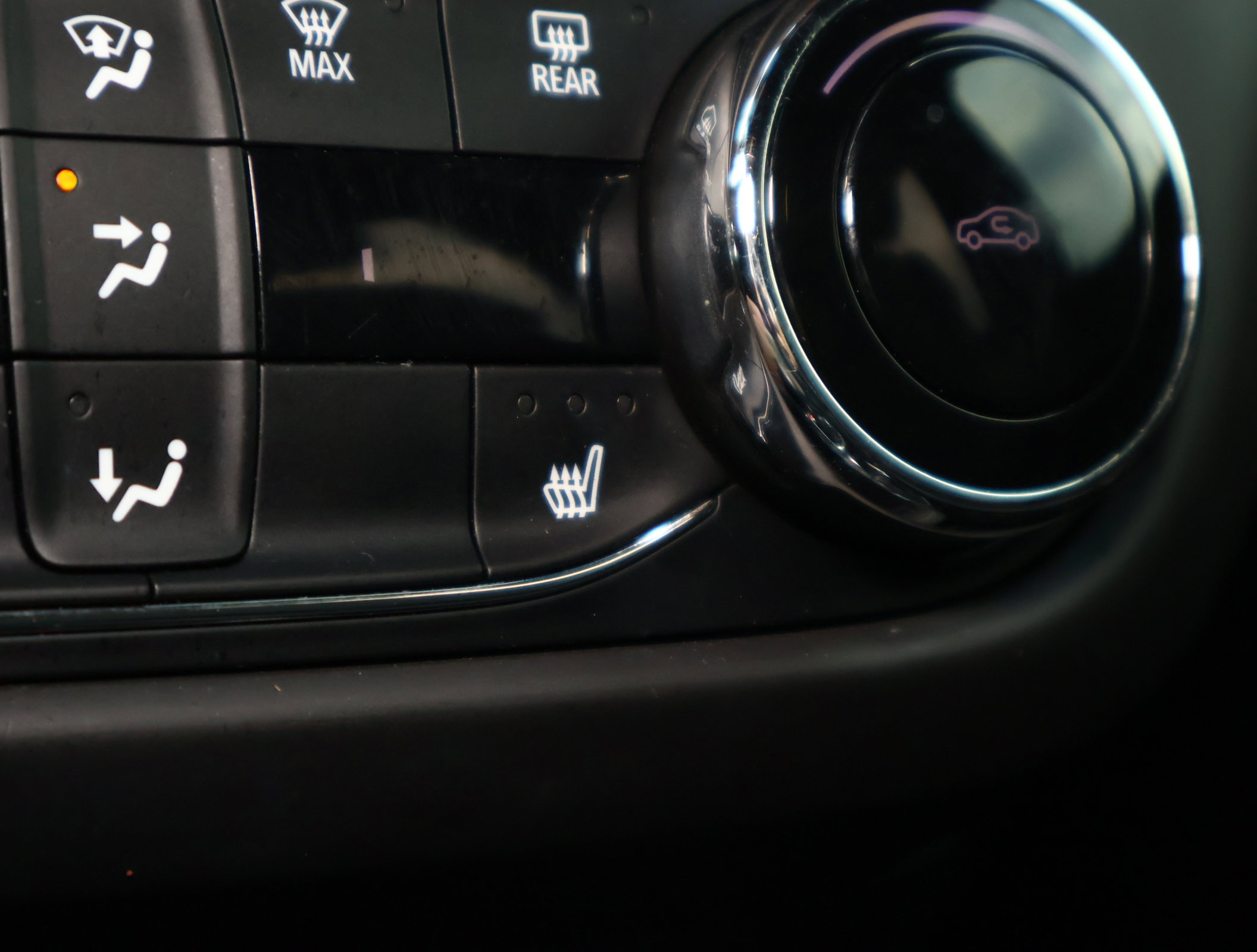 Used 2023 Chevrolet TrailBlazer RS w/ Convenience Package FWD image 5