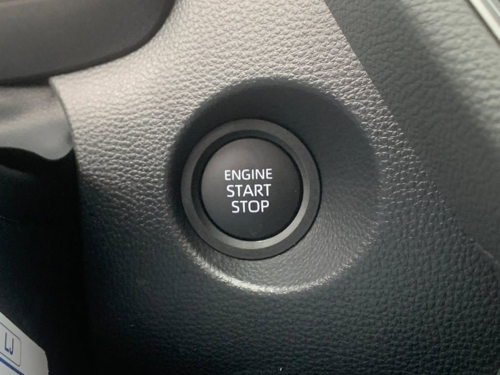 New 2026 Toyota Corolla Cross XLE image 25