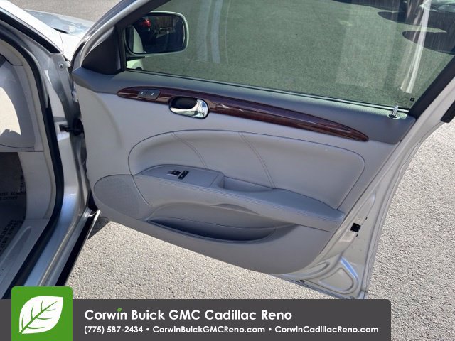 Used 2009 Buick Lucerne CXL FWD image 26