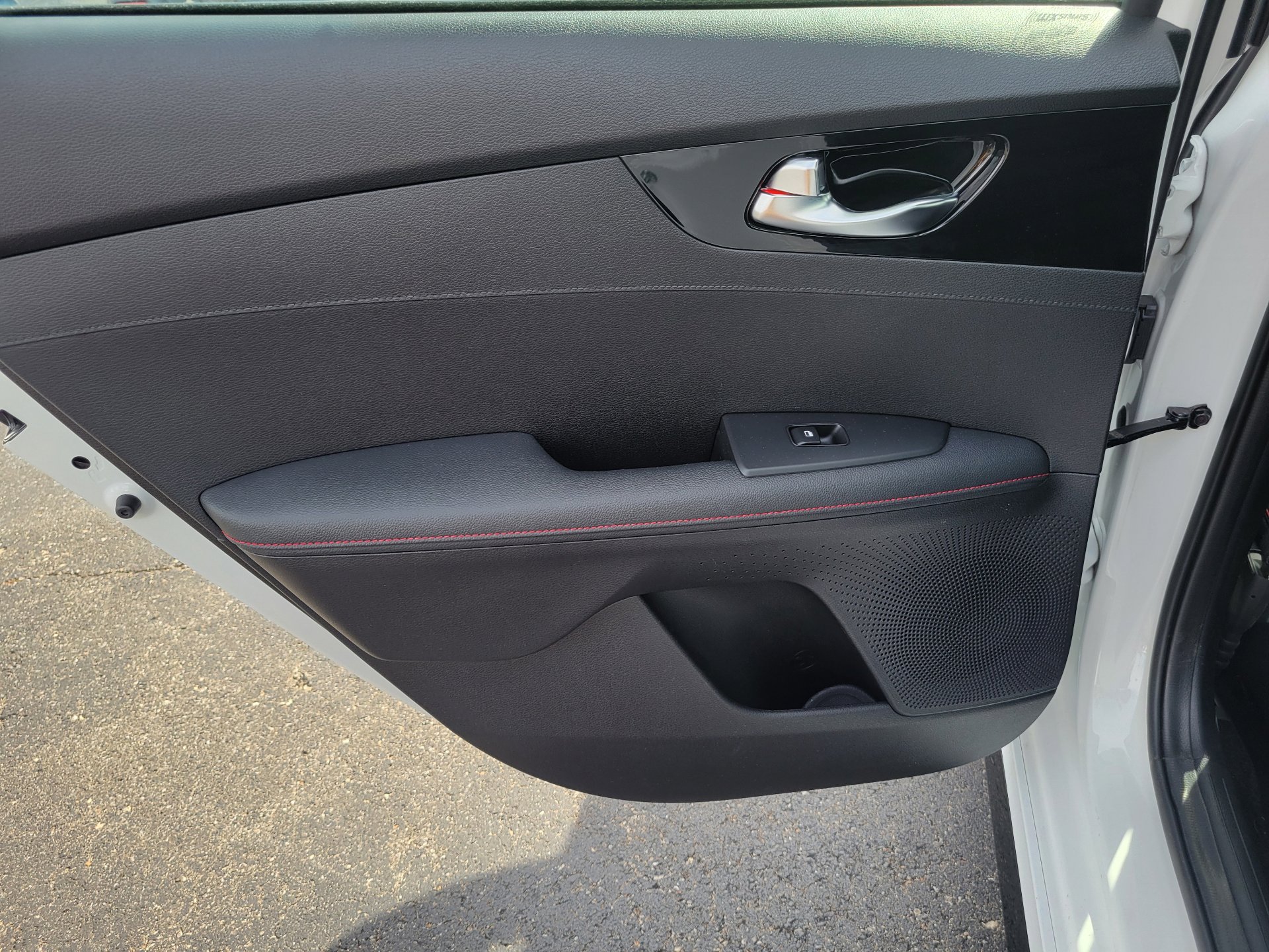 Used 2024 Kia Forte GT w/ GT2 Package image 13