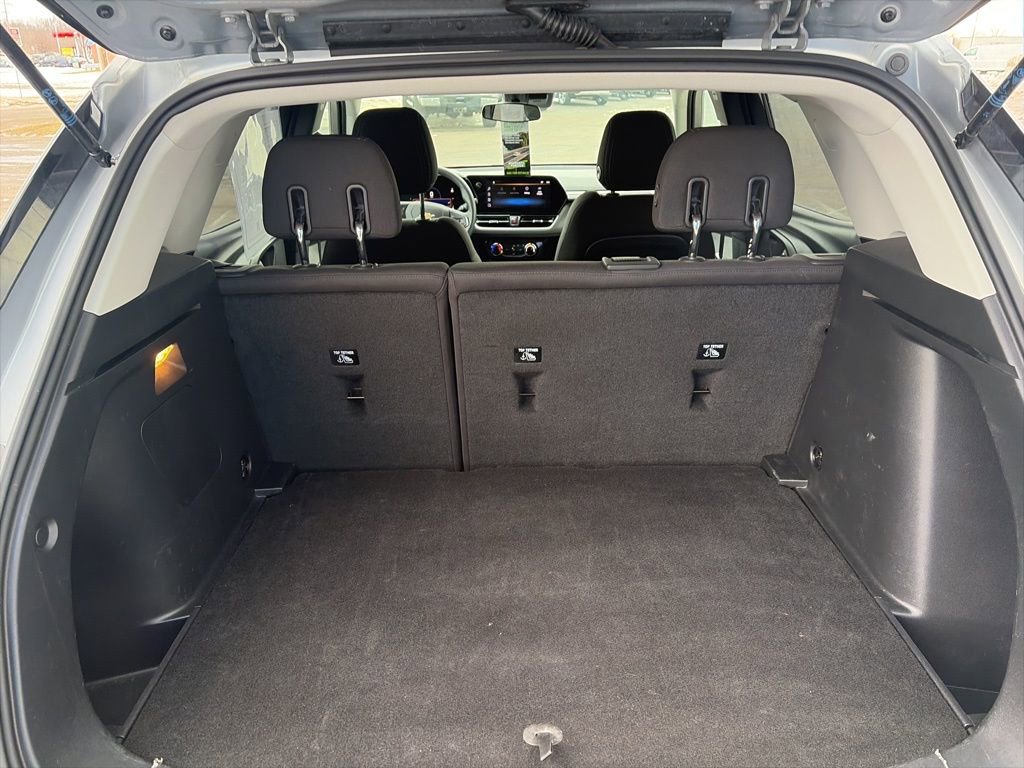 Used 2025 Chevrolet TrailBlazer LT image 13