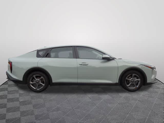 Used 2025 Kia K4 FWD image 4