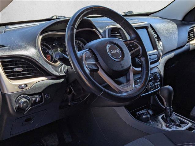 Used 2015 Jeep Cherokee Latitude w/ Comfort/Convenience Group image 10