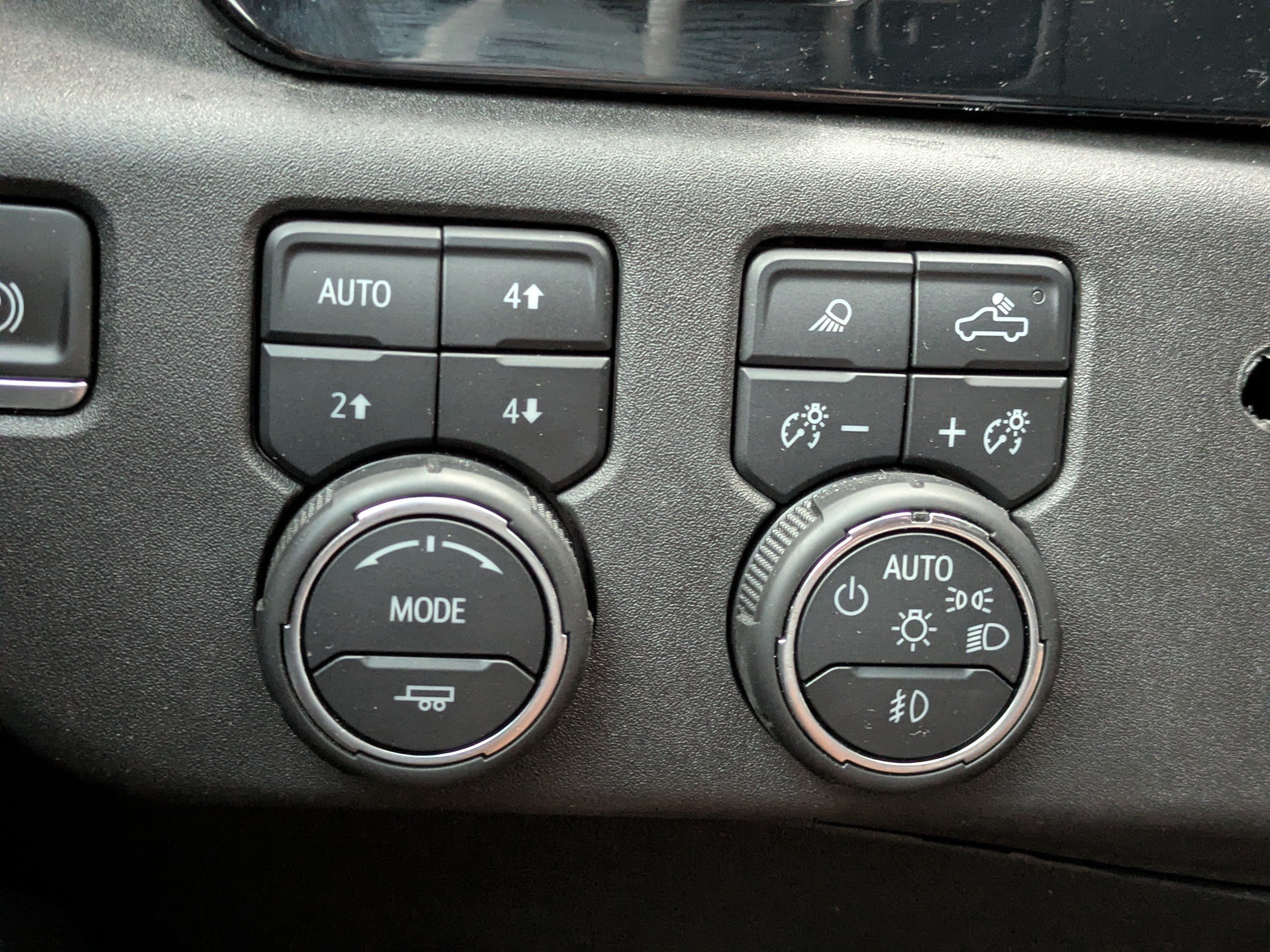 Used 2024 Chevrolet Silverado 3500 LTZ w/ LTZ Plus Package AWD/4WD image 25