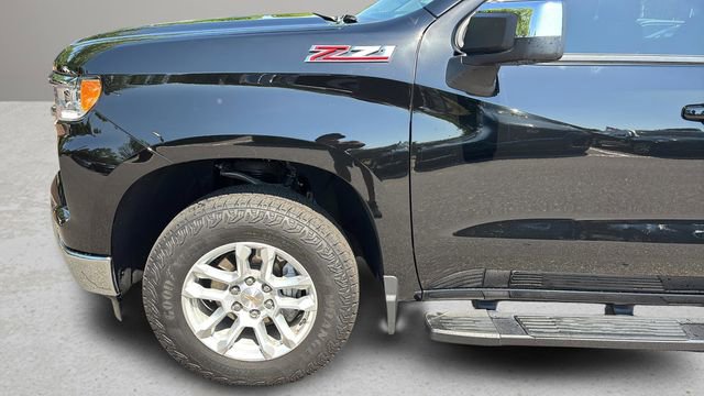 Used 2025 Chevrolet Silverado 1500 LT w/ Z71 Off-Road Package AWD/4WD image 33