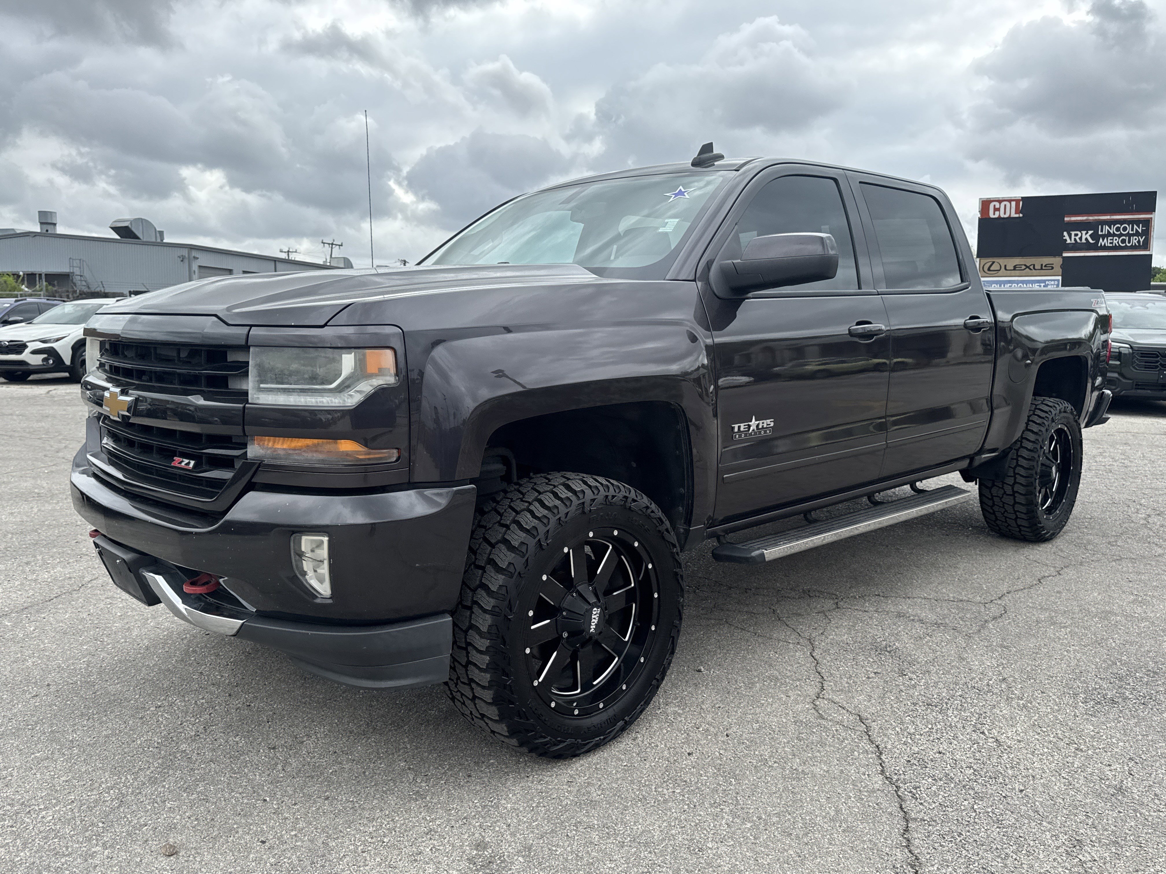 Used 2016 Chevrolet Silverado 1500 LT w/ Texas Edition image 7