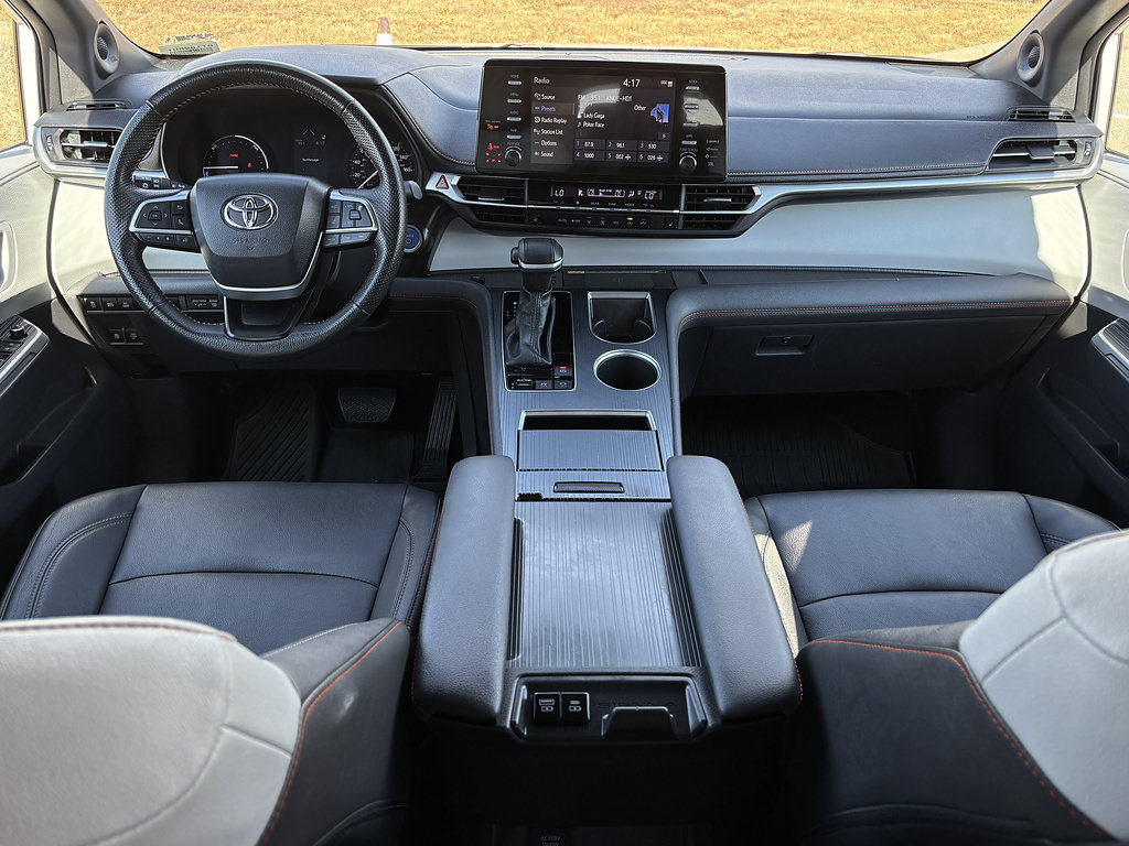 Certified 2024 Toyota Sienna XSE w/ XSE Plus Package FWD image 10