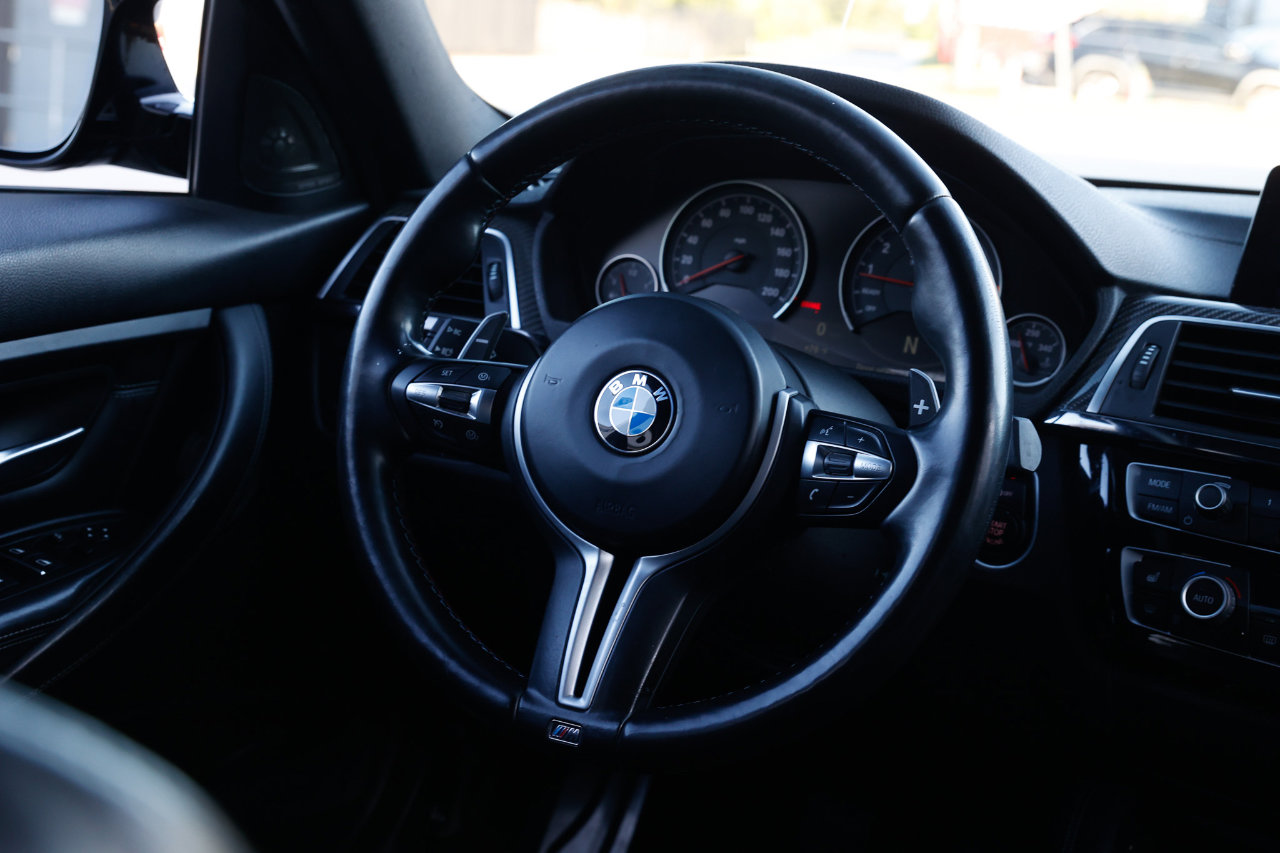 Used 2018 BMW M3 Coupe w/ Competition Package image 32