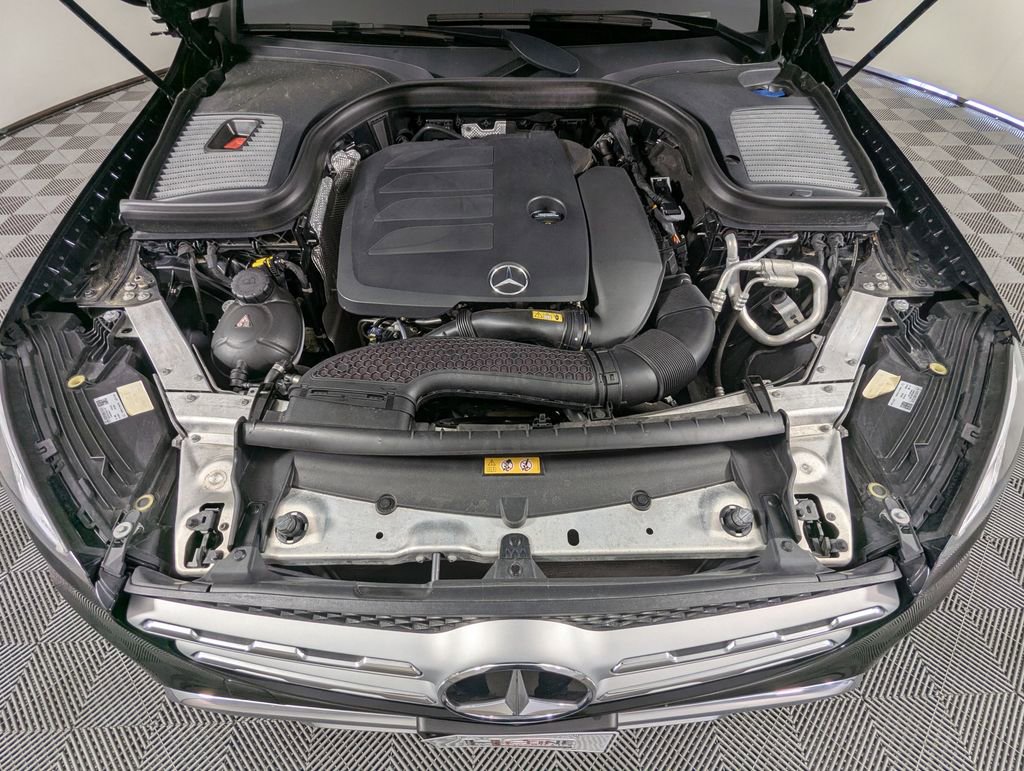 Used 2020 Mercedes-Benz GLC 300 image 25
