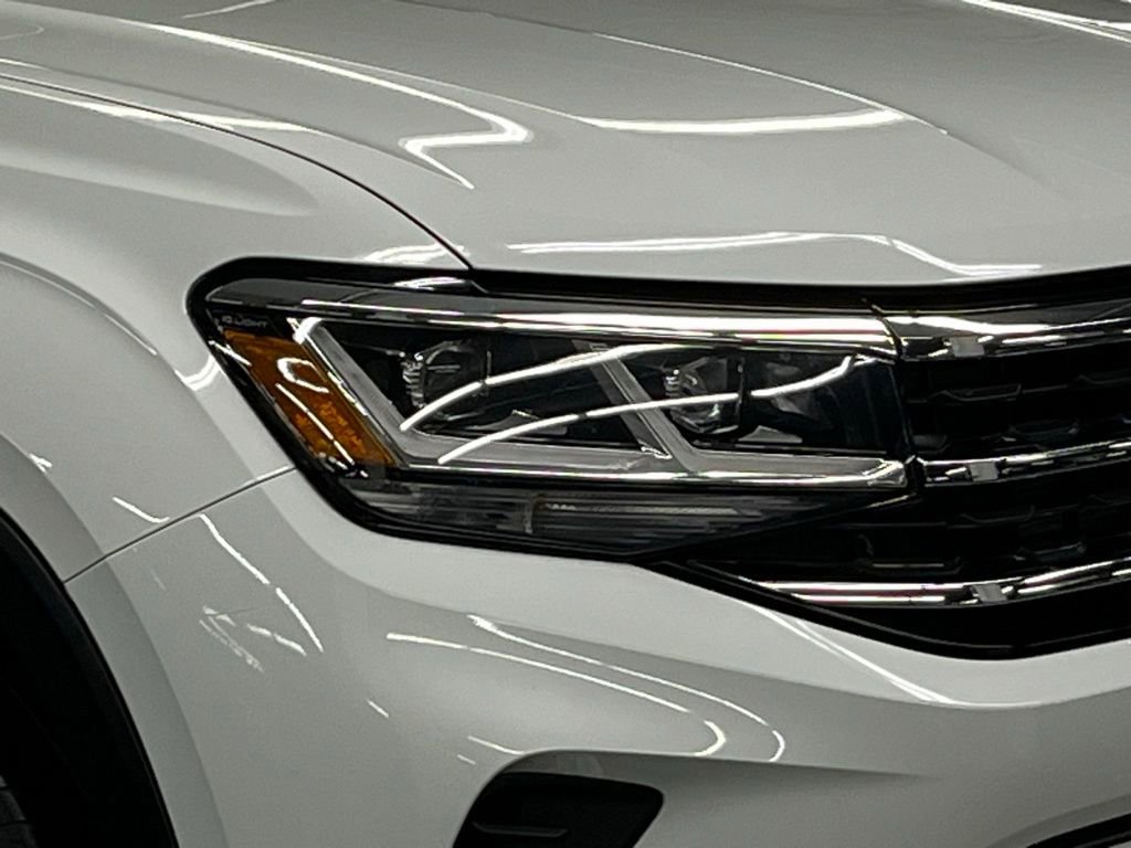 Certified 2023 Volkswagen Atlas SE w/ Panoramic Sunroof Package AWD/4WD image 45