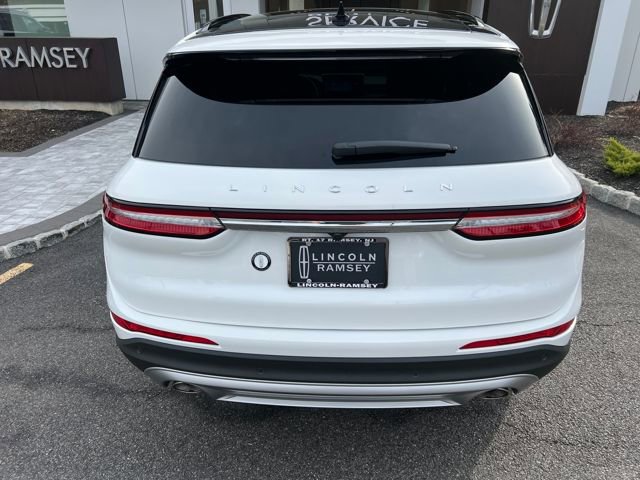 Used 2025 Lincoln Corsair Reserve image 4