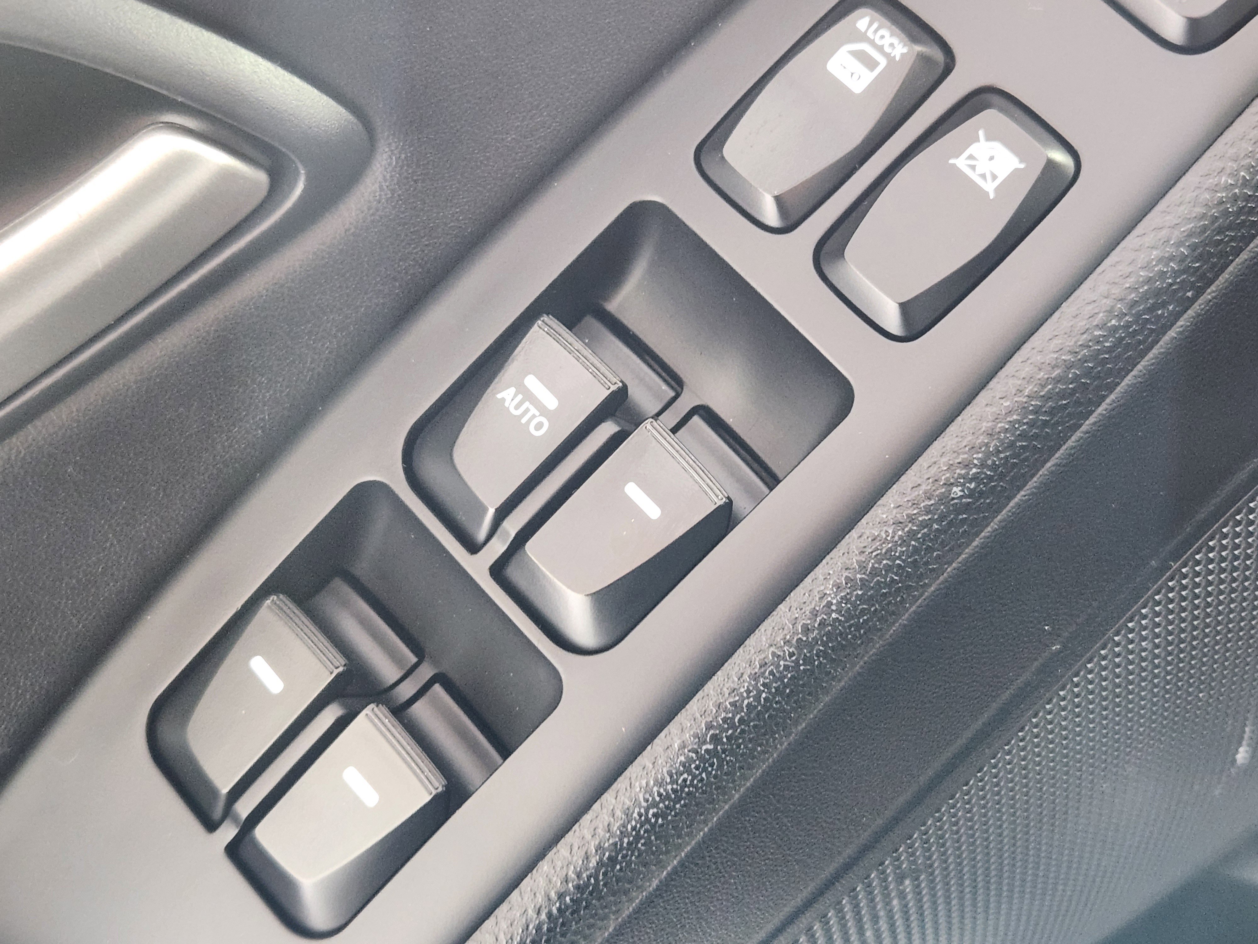 Used 2012 Hyundai Tucson Limited w/ Premium Pkg image 17