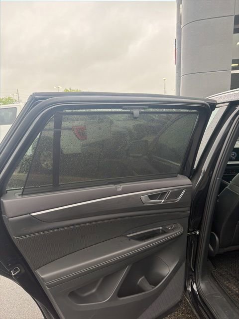 Used 2024 Volkswagen Atlas Cross Sport SE image 25