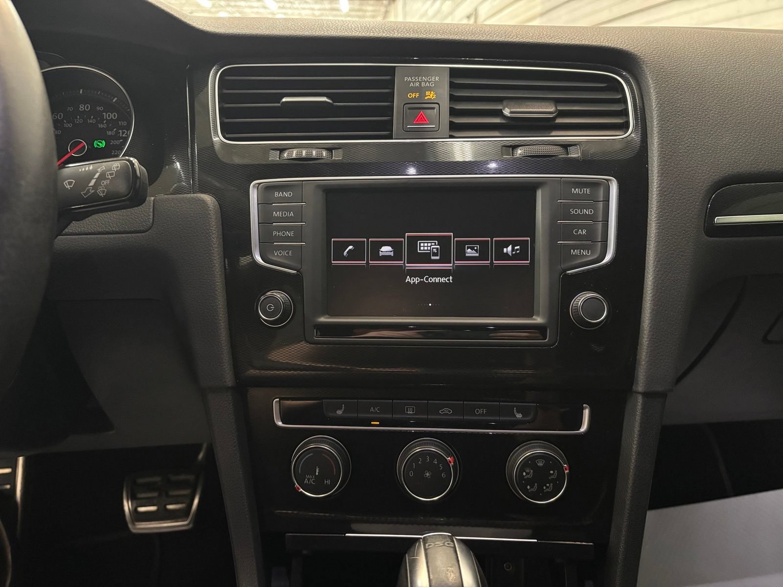 Used 2017 Volkswagen GTI Sport FWD image 17