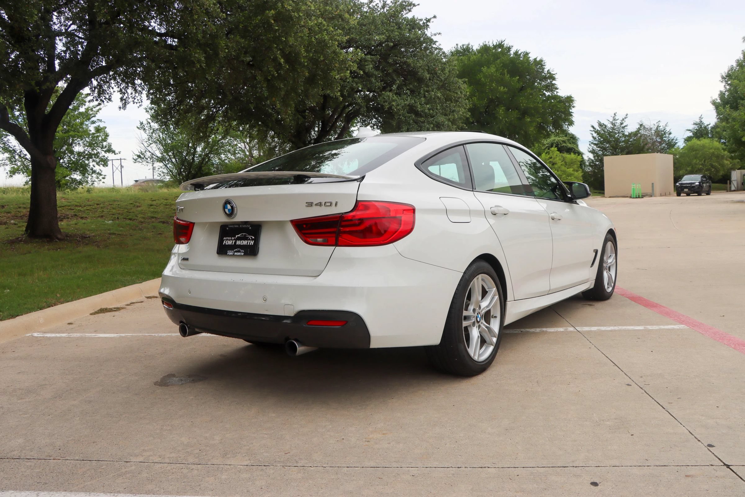 Used 2017 BMW 340i Gran Turismo xDrive AWD/4WD image 7