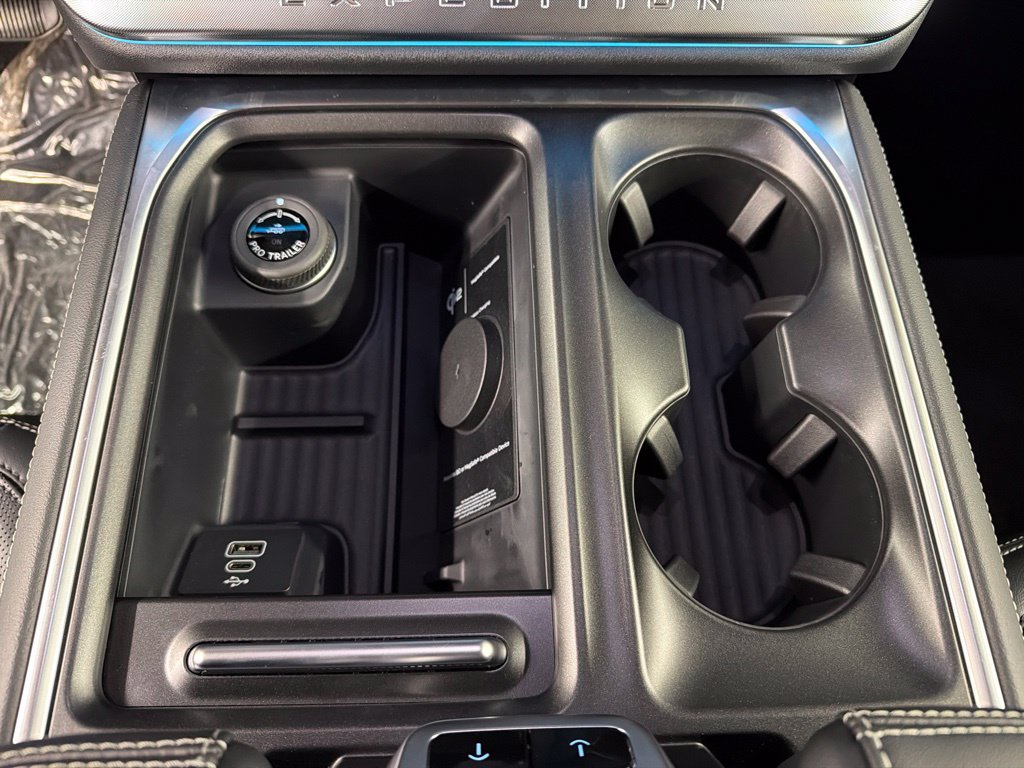 New 2027 Ford Expedition Max Platinum AWD/4WD image 15