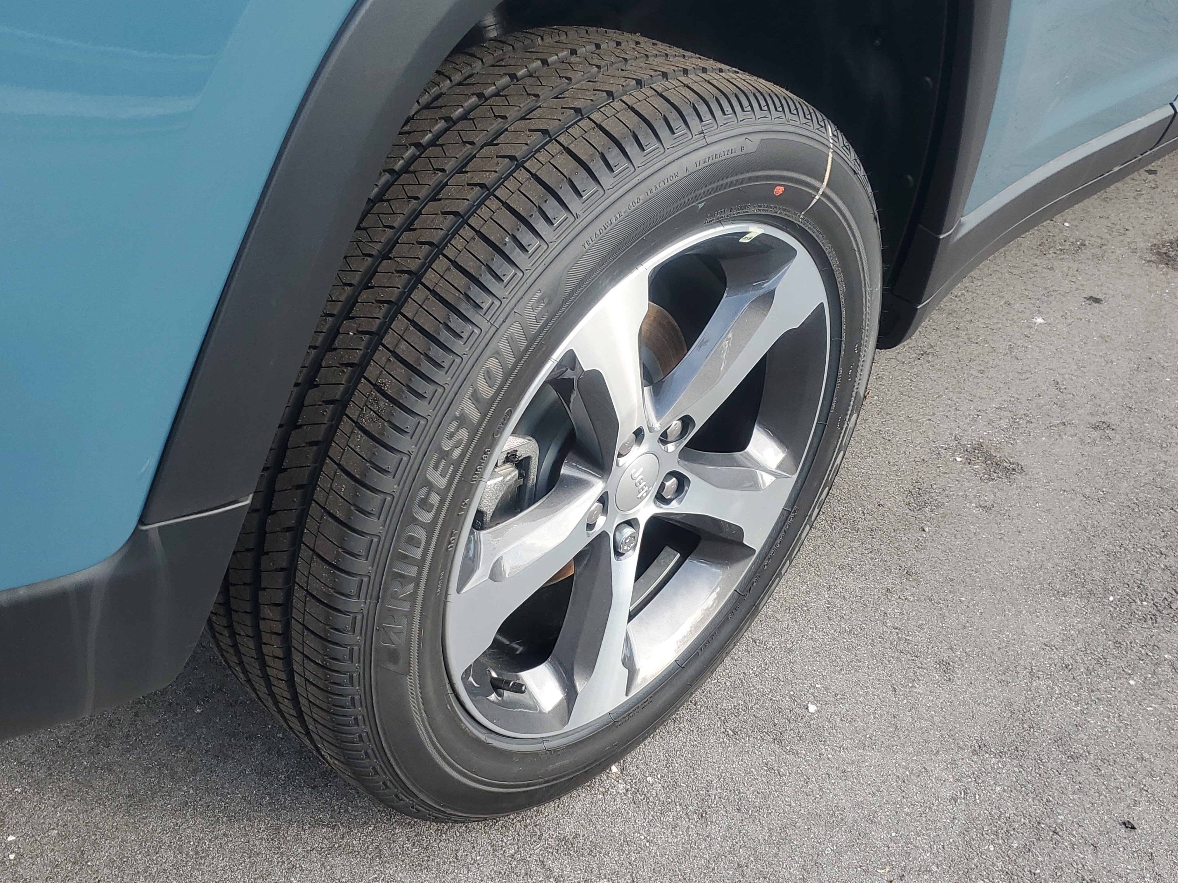 New 2026 Jeep Grand Cherokee Limited RWD image 6