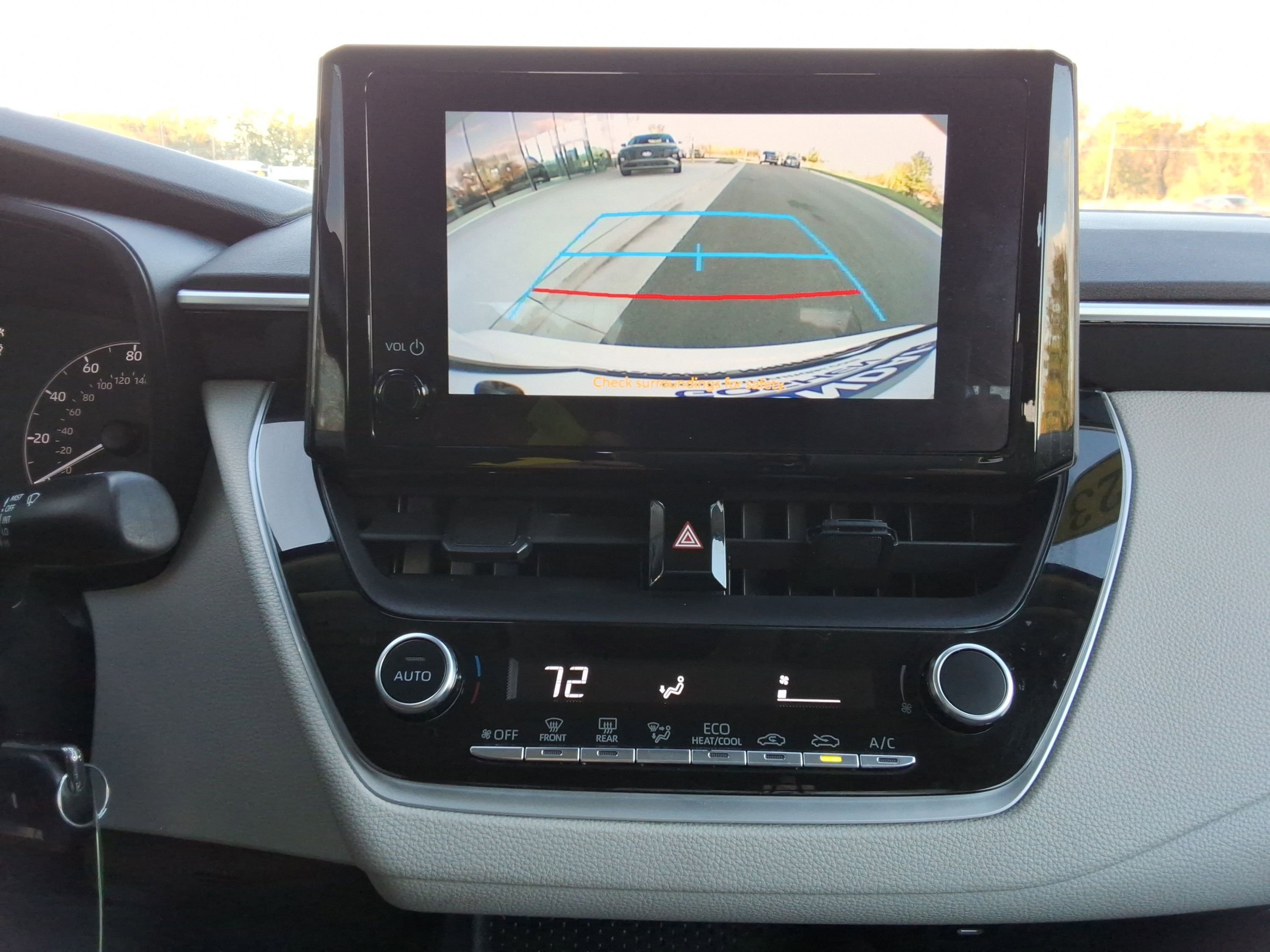 Used 2023 Toyota Corolla LE image 17