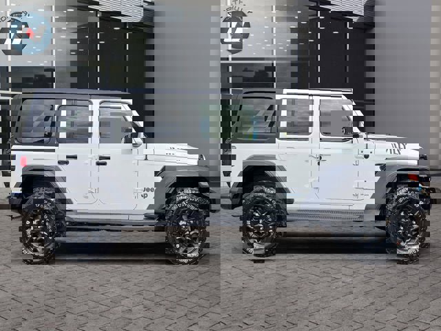 Used 2023 Jeep Wrangler Unlimited w/ Cold Weather Group image 6