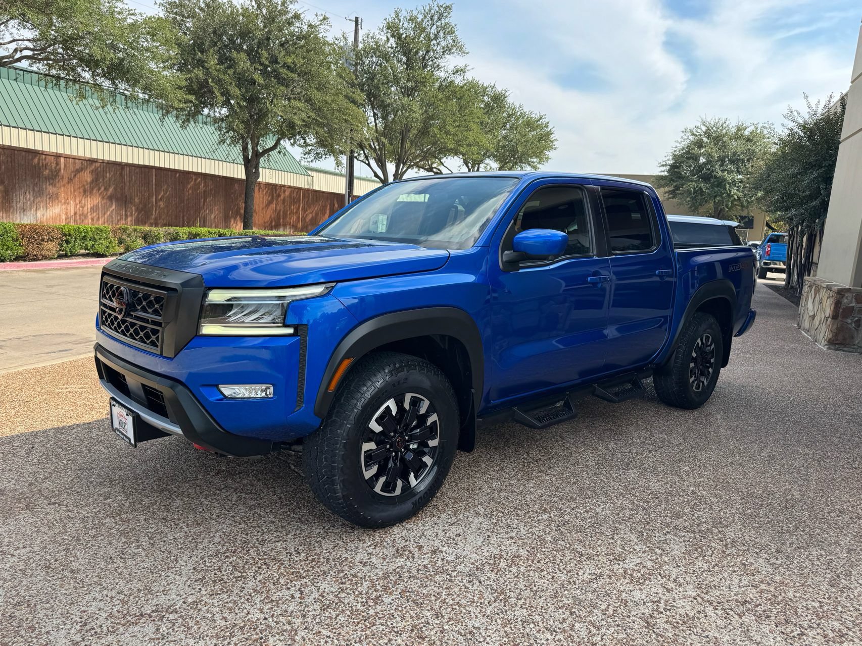 Used 2024 Nissan Frontier PRO-4X w/ Pro Convenience Package AWD/4WD image 12