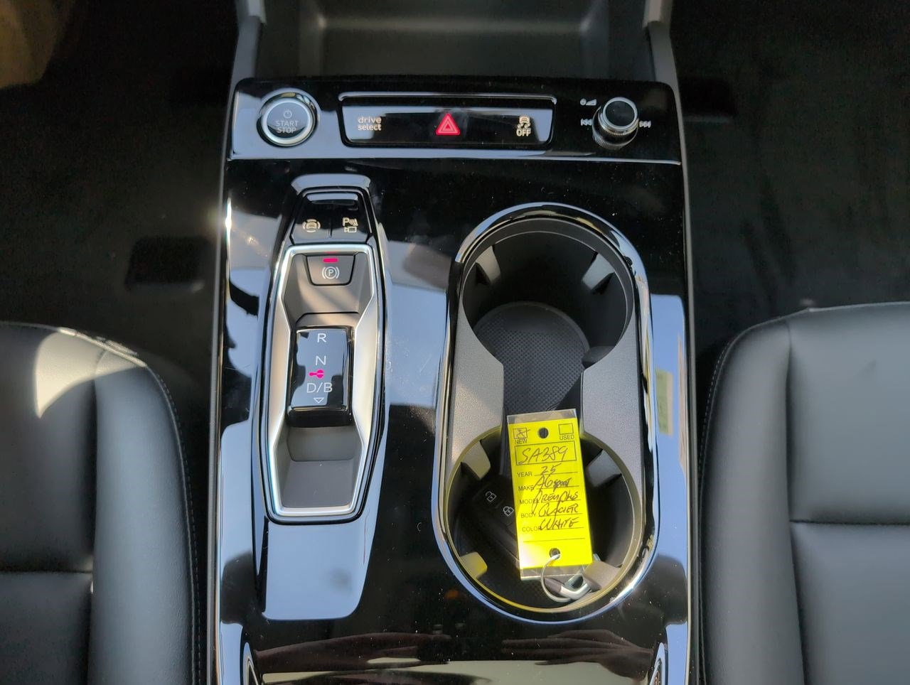 New 2025 Audi A6 e-tron Premium Plus image 17