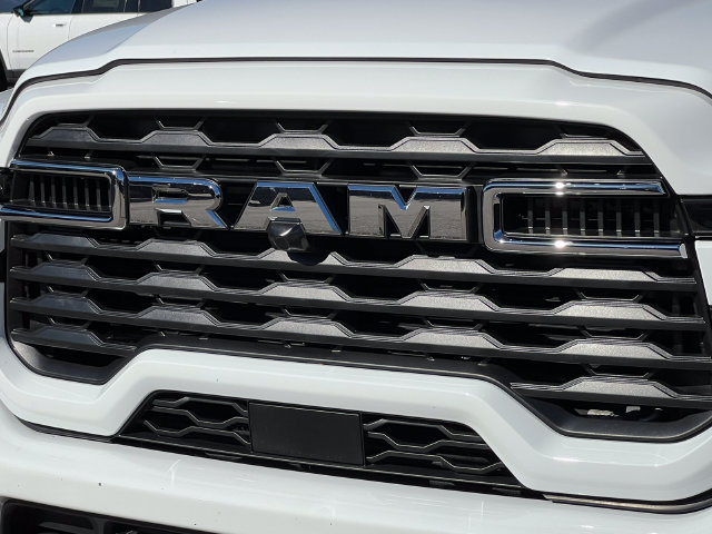 Used 2025 RAM 3500 Big Horn AWD/4WD image 44