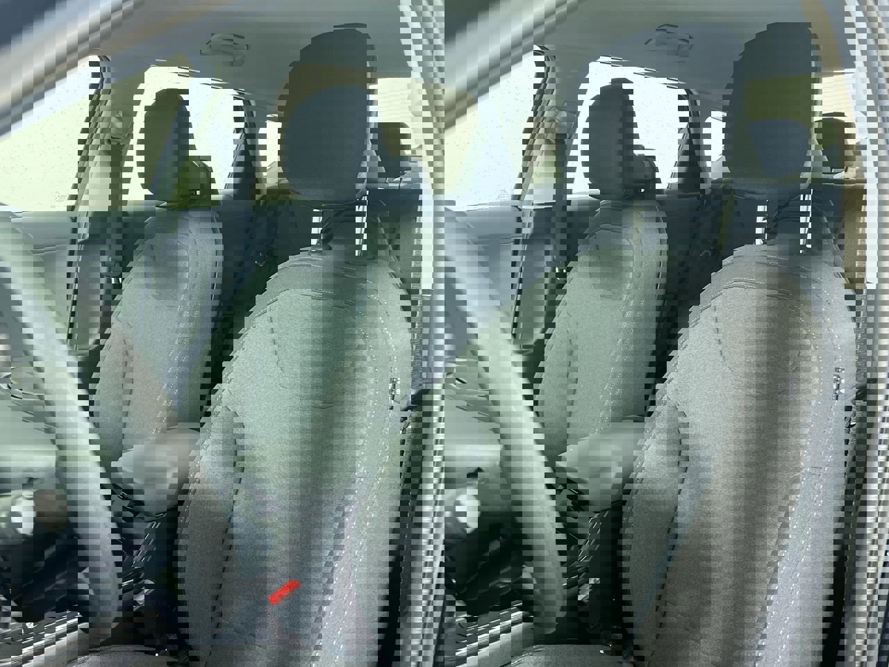 New 2025 Kia K4 LXS image 14