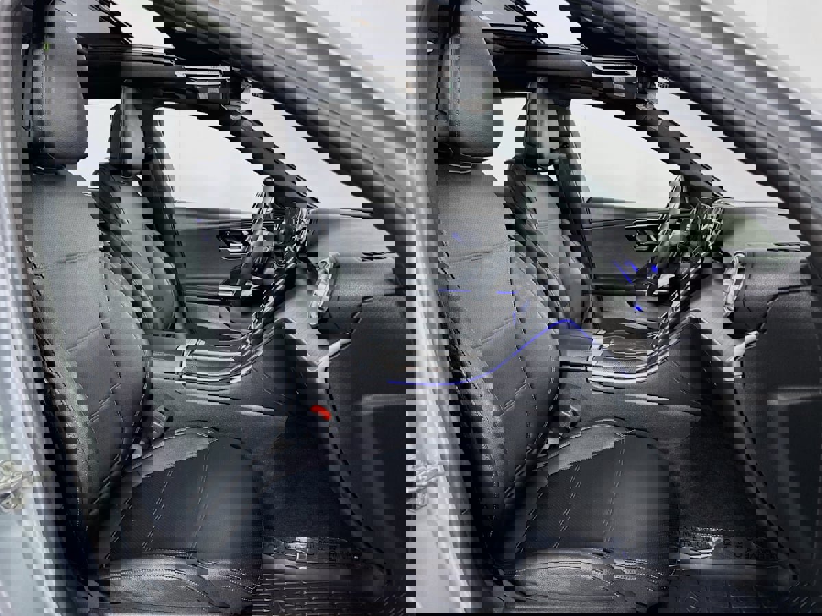 Used 2022 Mercedes-Benz C 300 4MATIC Sedan w/ Exclusive Trim Package image 34